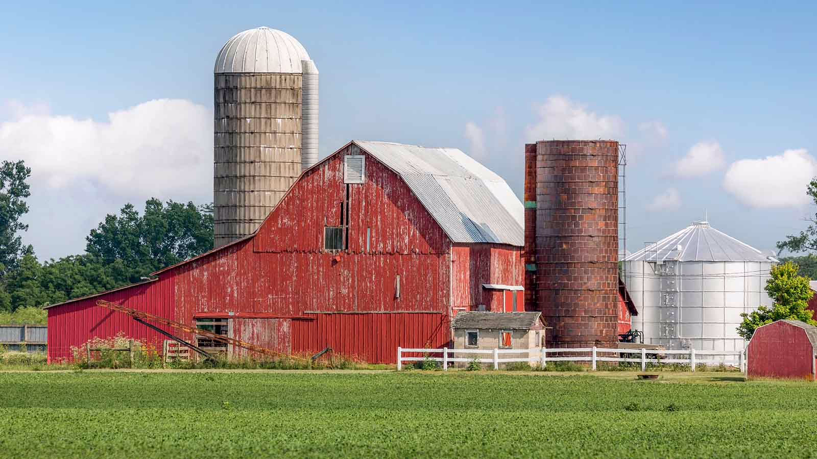 Redbarn12